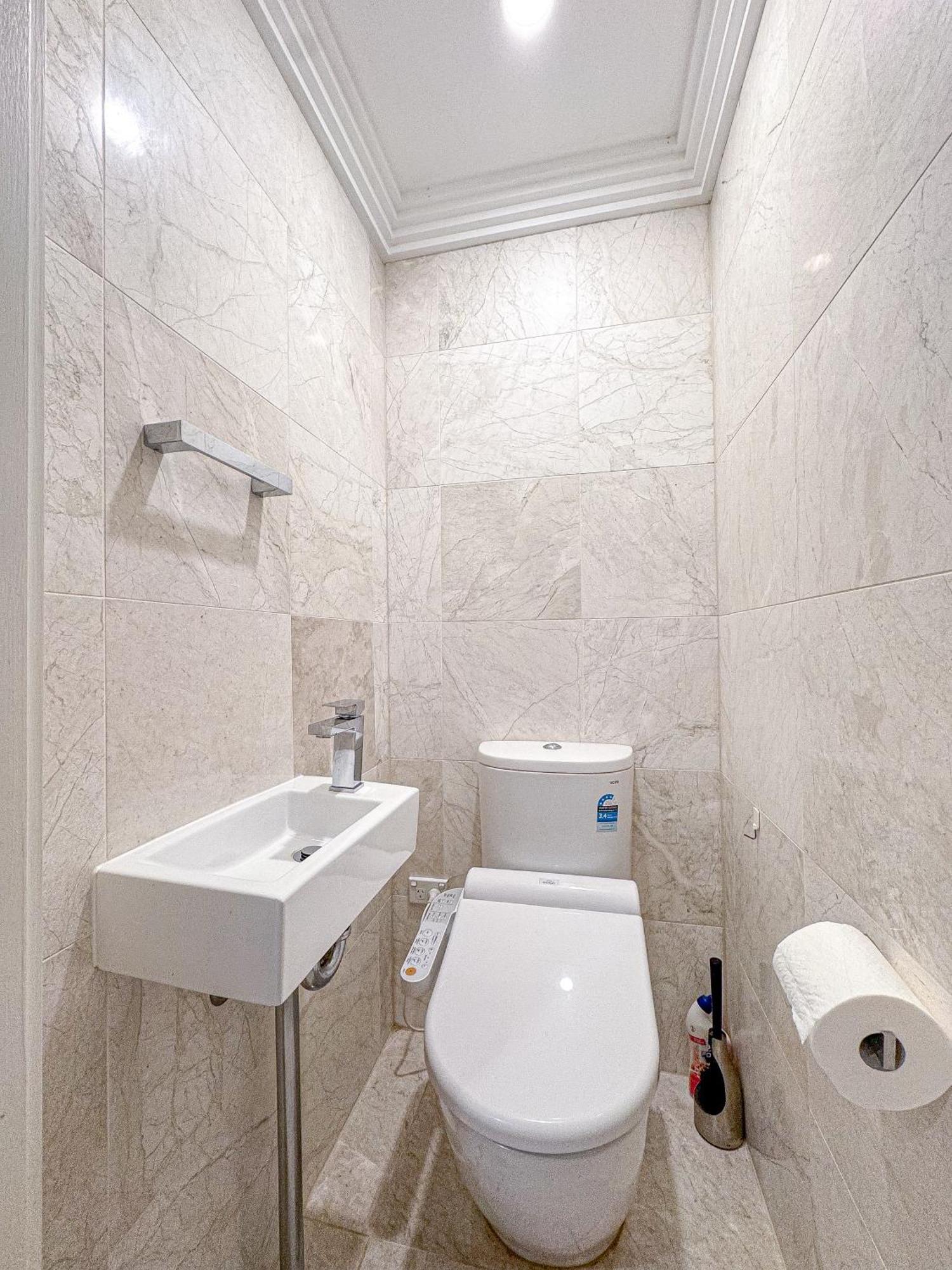 Spacious 4-bedrooms In West Ryde With Wifi, Ac Apartment Sydney