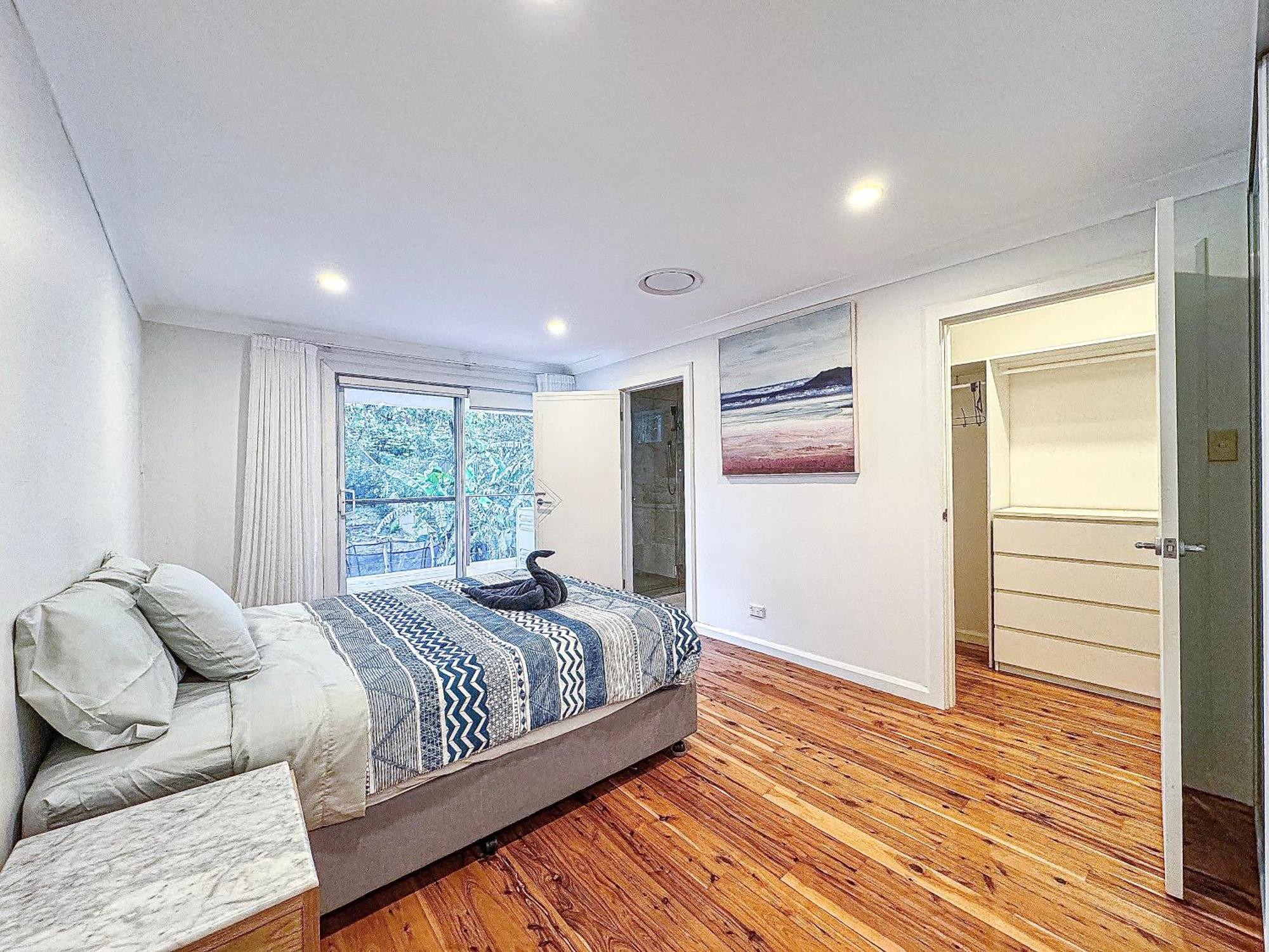 Apartment Spacious 4-bedrooms In West Ryde With Wifi, Ac Sydney