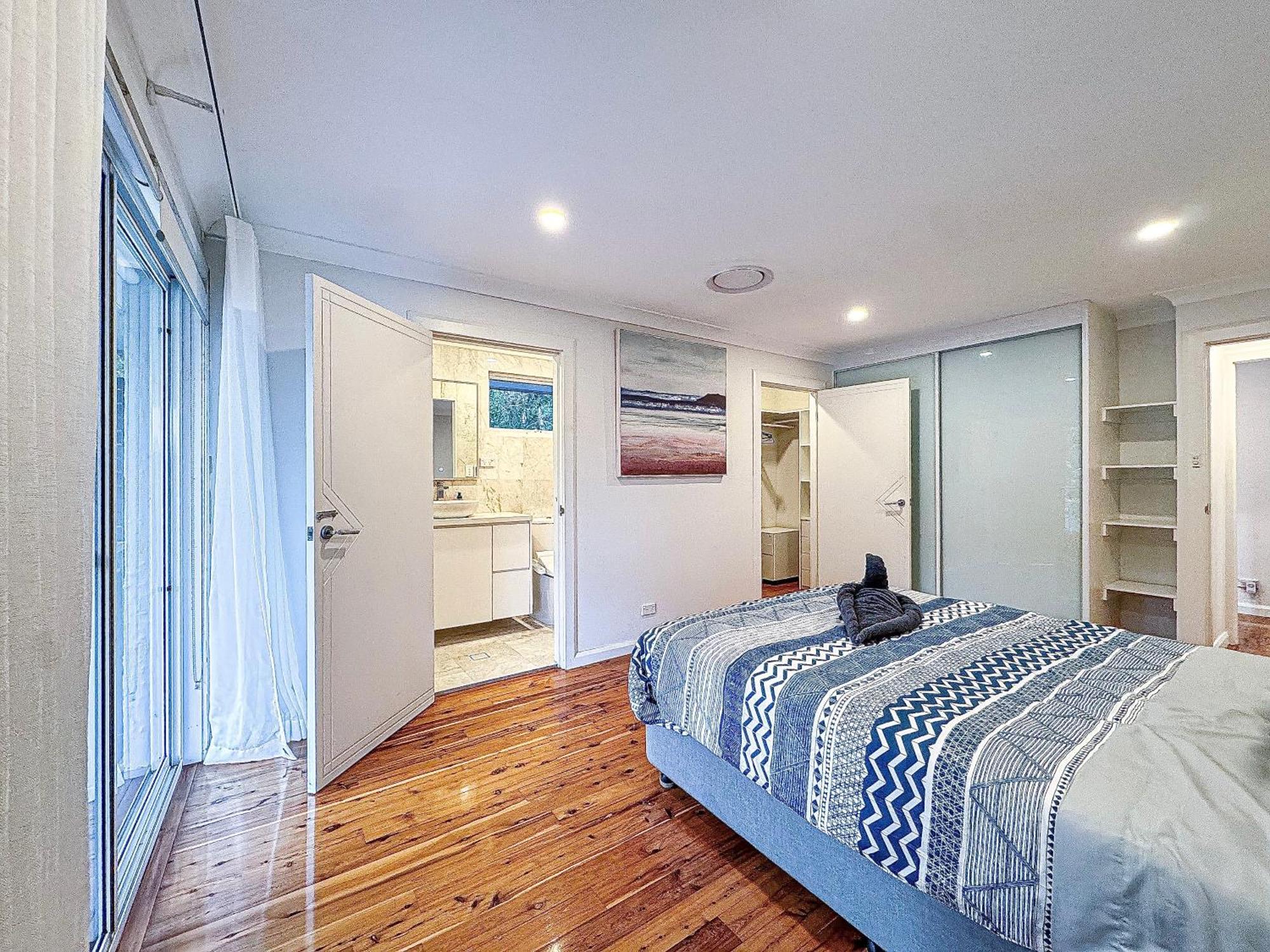 Spacious 4-bedrooms In West Ryde With Wifi, Ac * Sydney